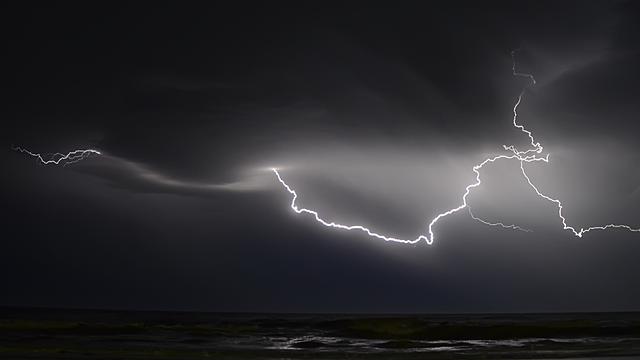 Bild: thunderbolt-1905603_640 (Quelle: pixabay.com)